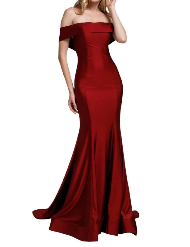 Members Only Off Shoulder Mermaid Dress In Burgundy