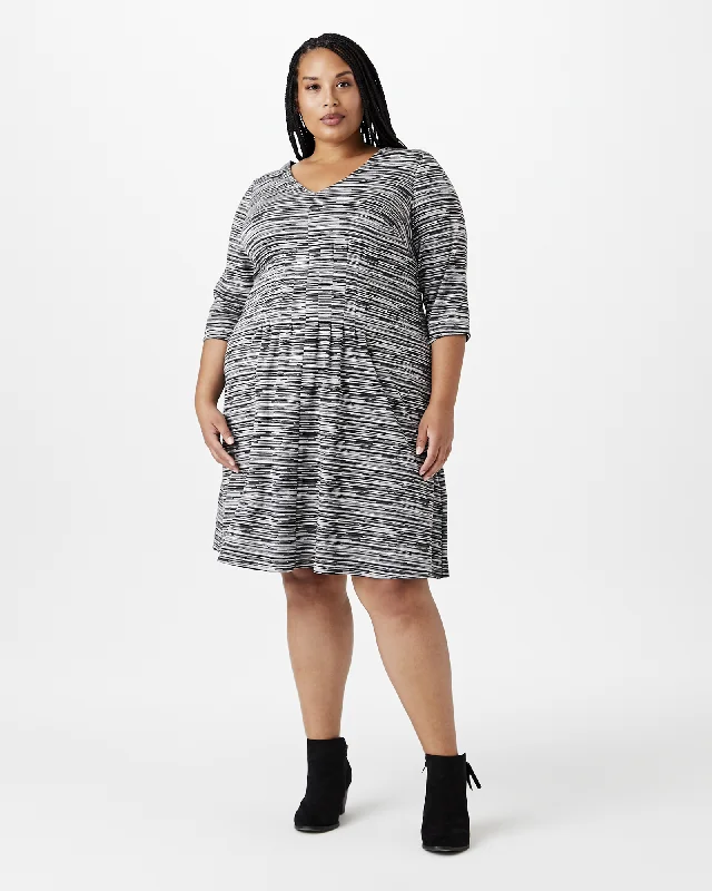 Sneak Peek Sale Julesburg V-Neck Dress | Light Grey / Black