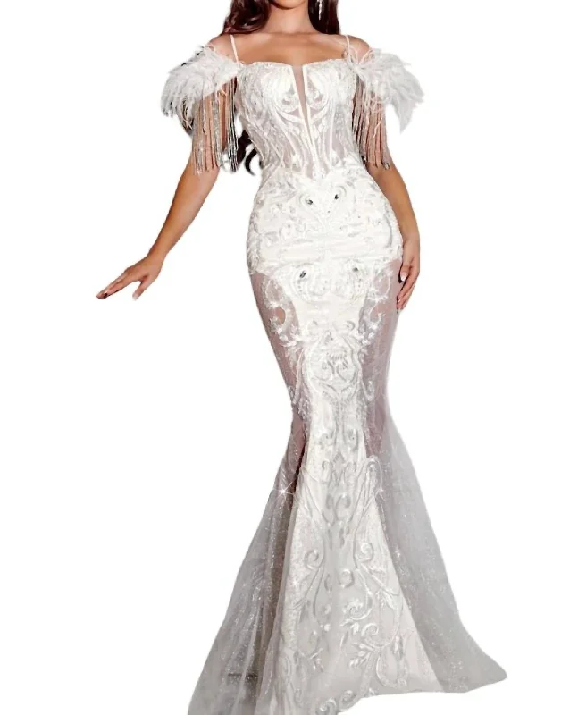 Massive Deals Off-Shoulder Glitter Dress In White