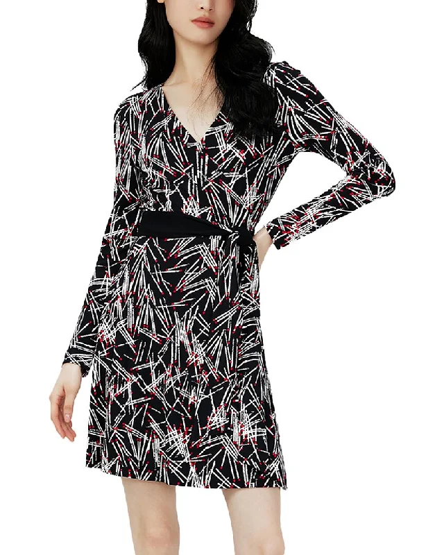 Final Markdown Diane von Furstenberg Demetria Wrap Dress