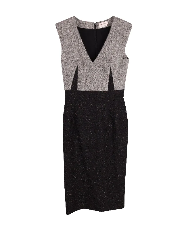 Bargain Prices Alexander McQueen Donegal Shift Dress in Black Wool