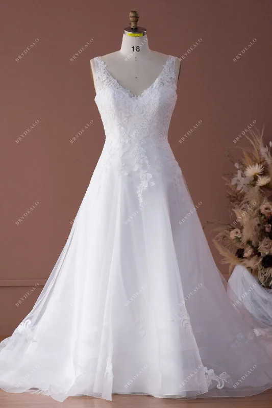 Weekend Deal V-neck Flower Lace Keyhole Back Wedding Dress