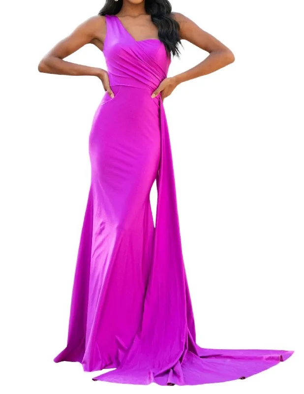 Overstock Sale Fitted One Shoulder Lycra Gown In Magenta
