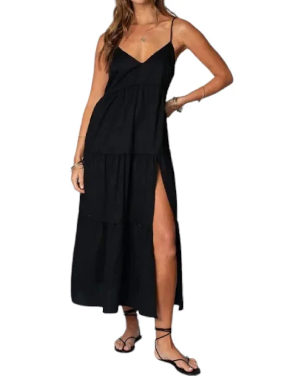 Major Savings The Try Me Maxi Dress In Black