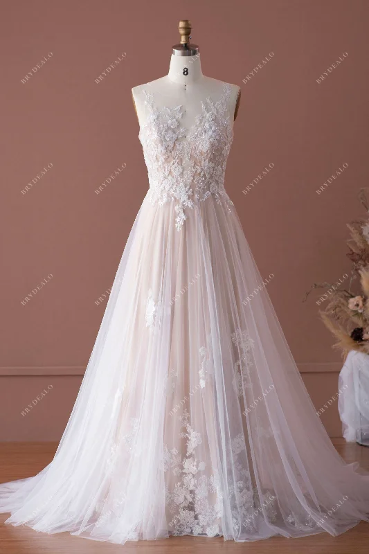 Price Cut Romantic Beaded Lace Tulle Beach Wedding Dress