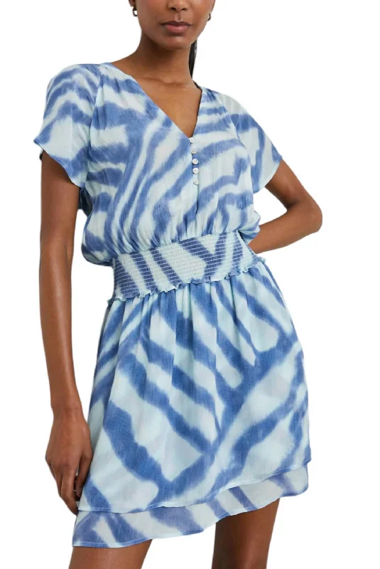 Massive Deals Karla Dress In Blue Watercolor Stripes