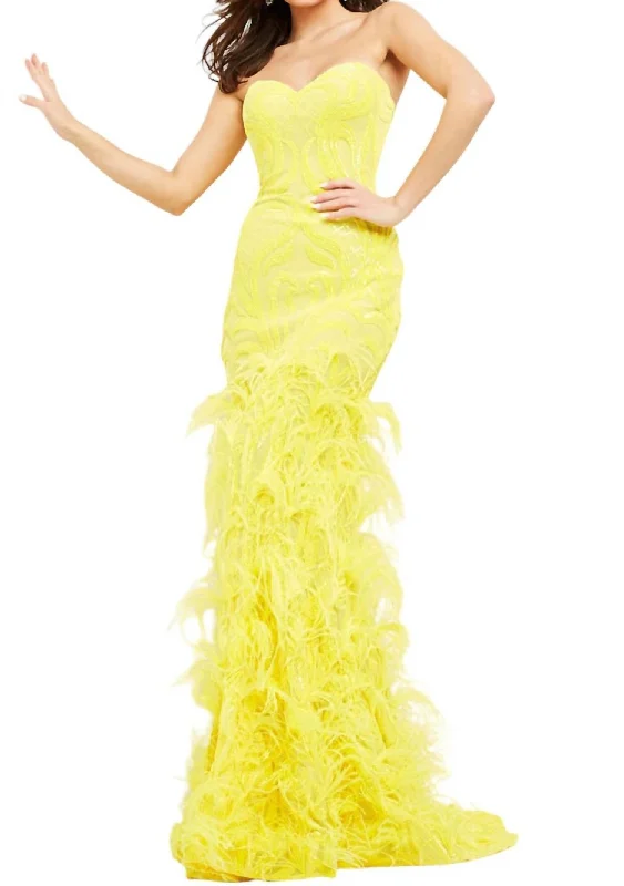 Super Sale Embellished Sweetheart Strapless Sheath Dress In Yellow