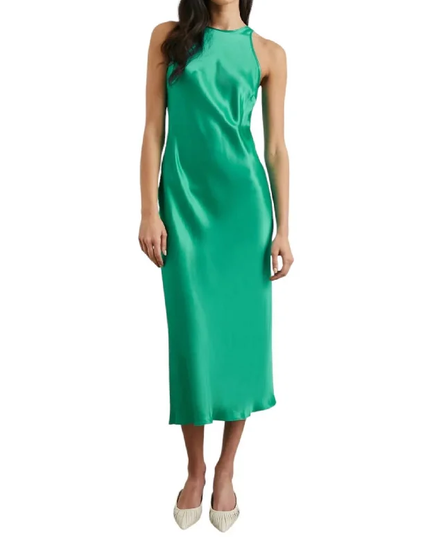 Major Savings Solene Dress In Green