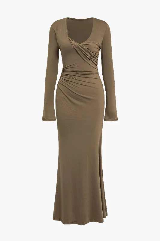 Weekend Special Ruched V-Neck Long Sleeve Maxi Dress