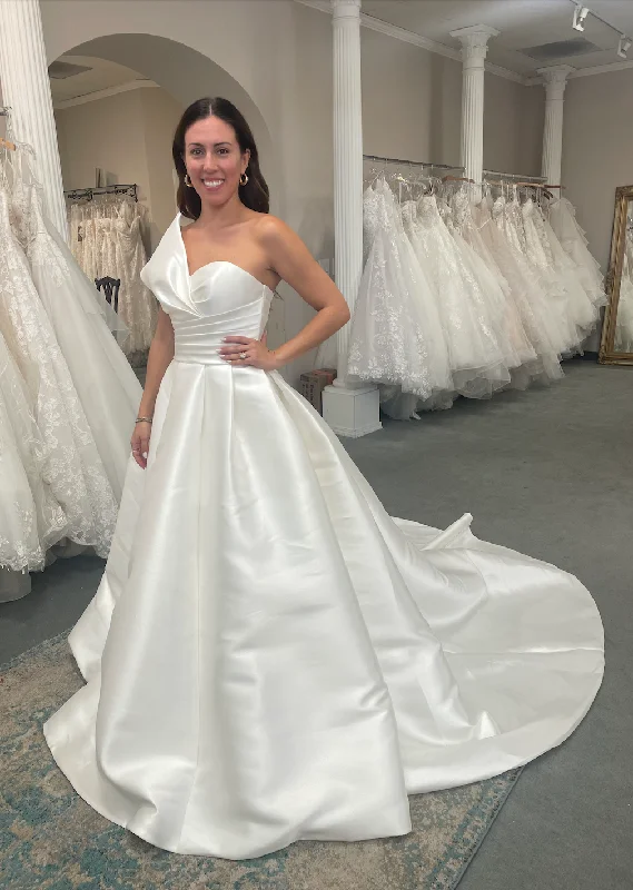 Exclusive Preview Pronovias SEDNA